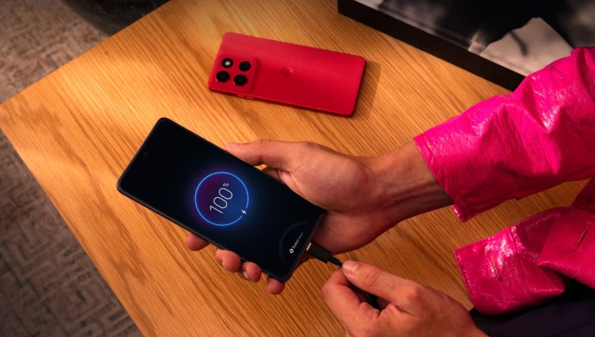 Motorola Moto G86 Power: पावरफुल बैटरी, 120Hz डिस्प्ले और 50MP कैमरा के साथ कीमत में भी बनेगा सबका फेवरेट