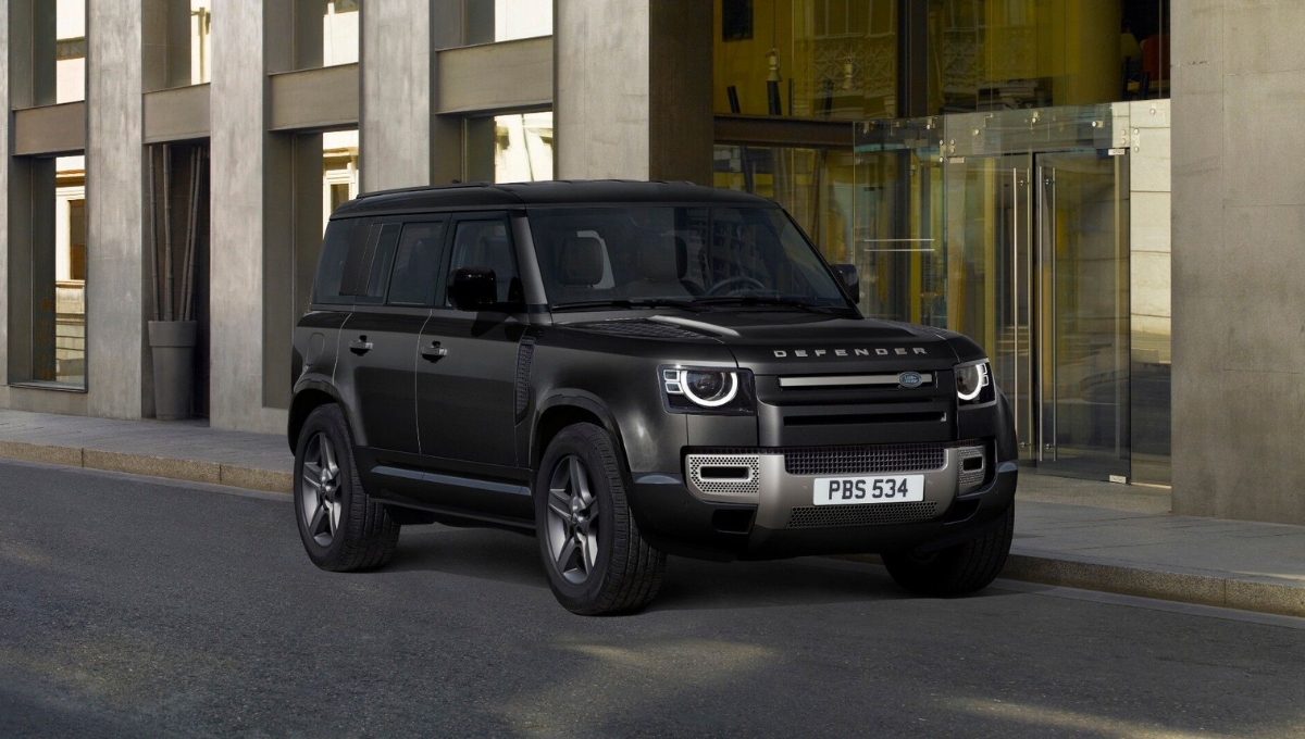 Defender SUV: 2.30 करोड़ में मिले 626bhp की ताकत और 750Nm टॉर्क का अनुभव