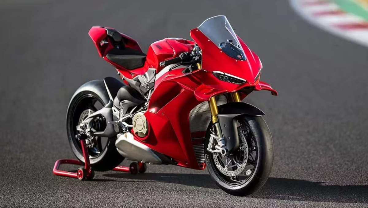 Ducati Panigale V4: 27.41 लाख में मिले 299kmph की स्पीड और दमदार फीचर्स