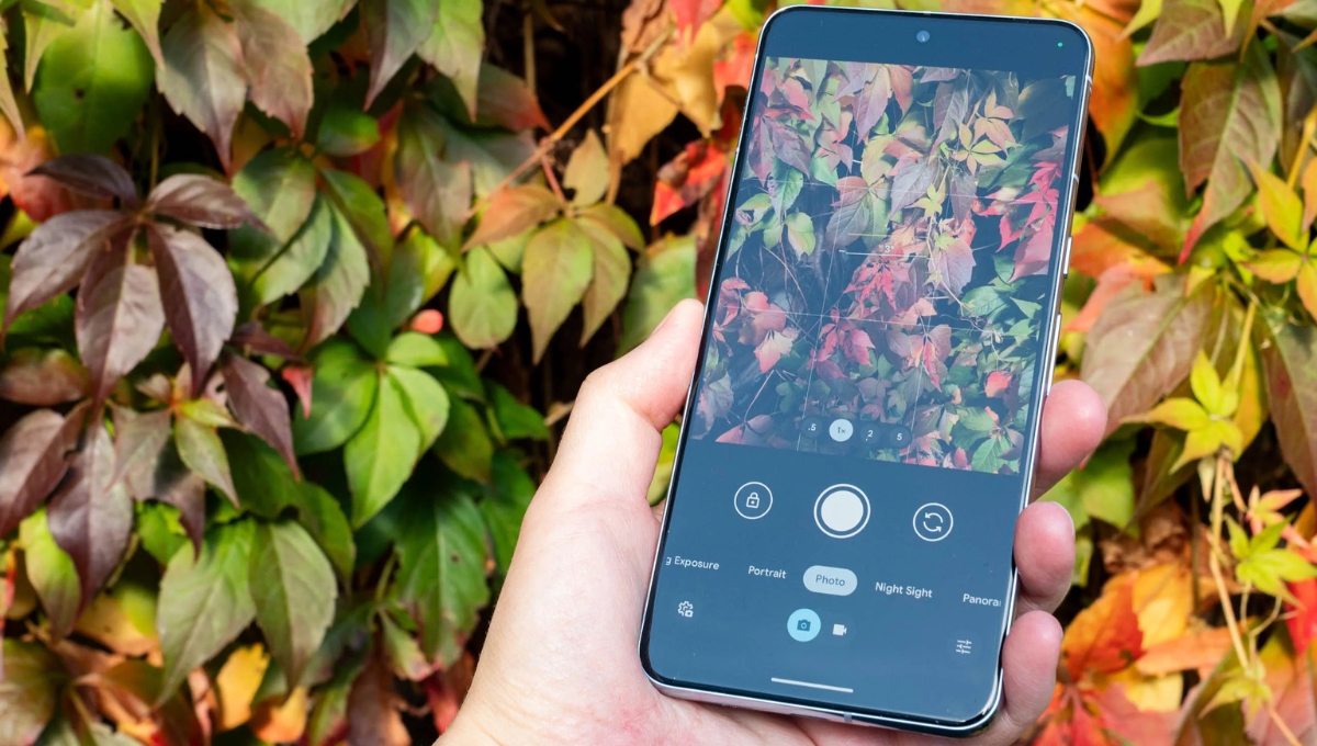 Google Pixel 8 Pro: शानदार फीचर्स और 1,06,999 की कीमत के साथ हर दिल को भा जाने वाला स्मार्टफोन