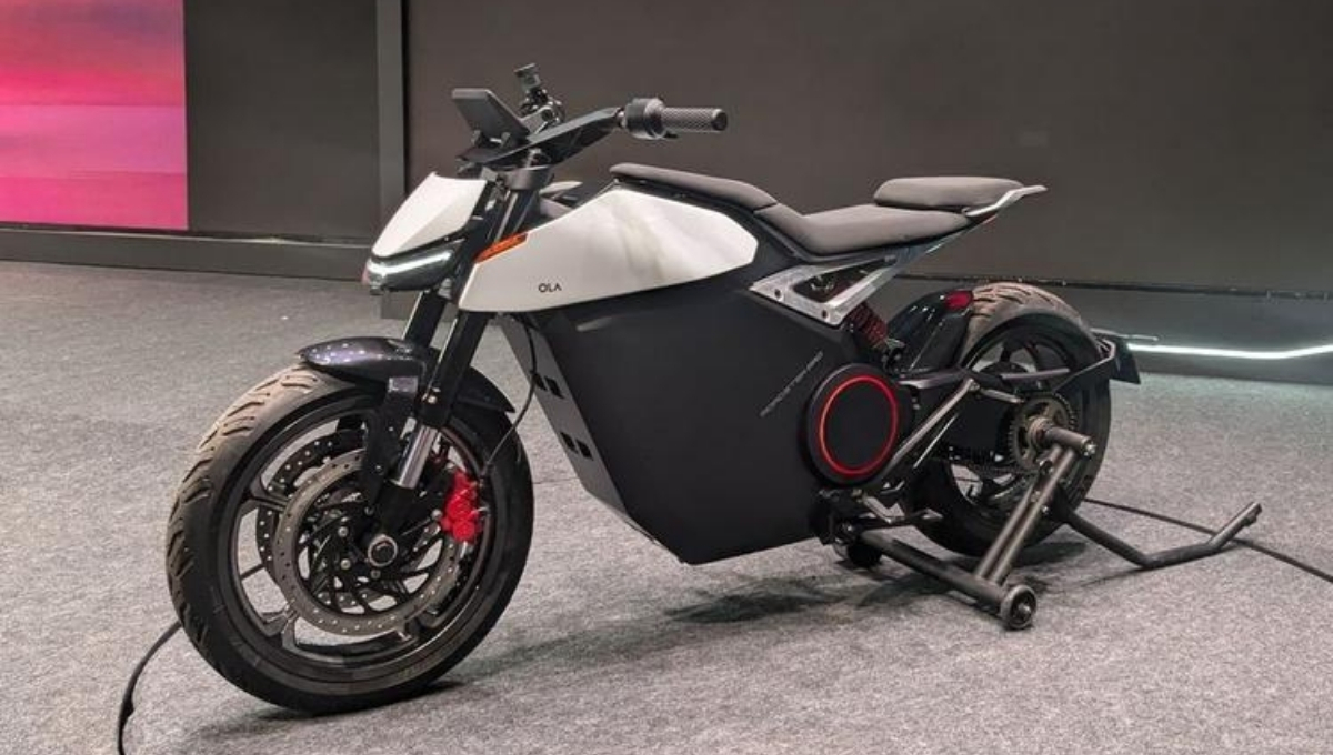 OLA Roadster Pro: जबरदस्त फीचर्स 8kWh बैटरी, TFT टच स्क्रीन और क्रूज़ कंट्रोल
