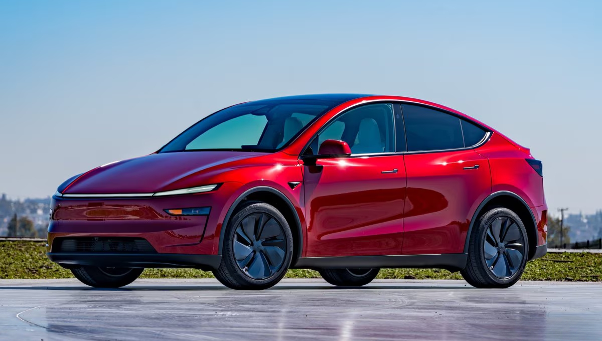 Tesla Model Y लॉन्च: 50 लाख में मिलेगी 622 किमी रेंज और 7 एयरबैग्स वाली लग्ज़री इलेक्ट्रिक कार