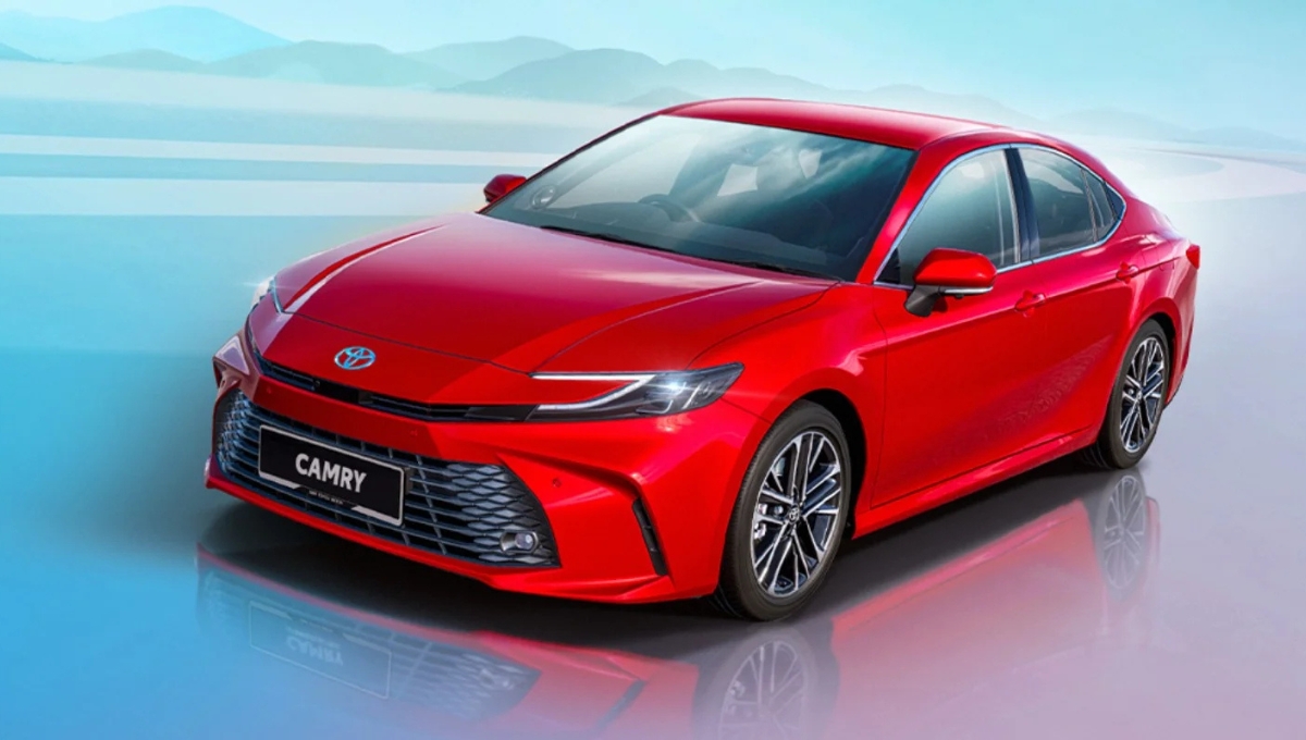 Toyota Camry: 46.17 लाख में लक्ज़री, पावर और शानदार फीचर्स का अद्भुत संगम
