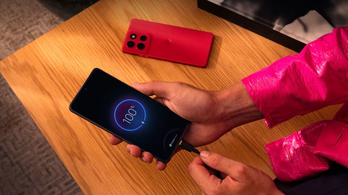 Moto G86: दमदार परफॉर्मेंस, 50MP कैमरा और 5200mAh बैटरी सिर्फ 24,999 में